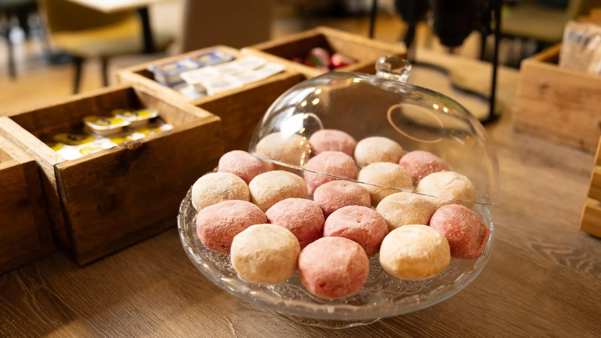 Holiday Inn Brussels Schuman By Ihg