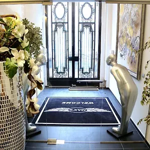 Apartment Royal