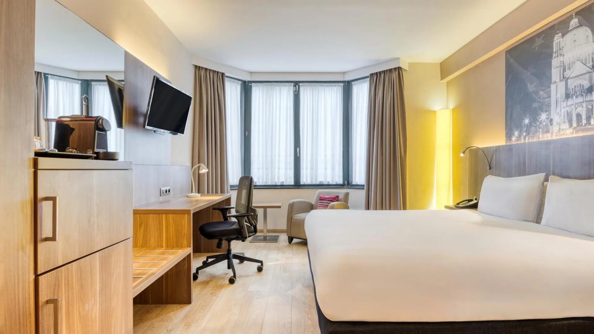 Holiday Inn Brussels Schuman, an IHG Hotel 4*,