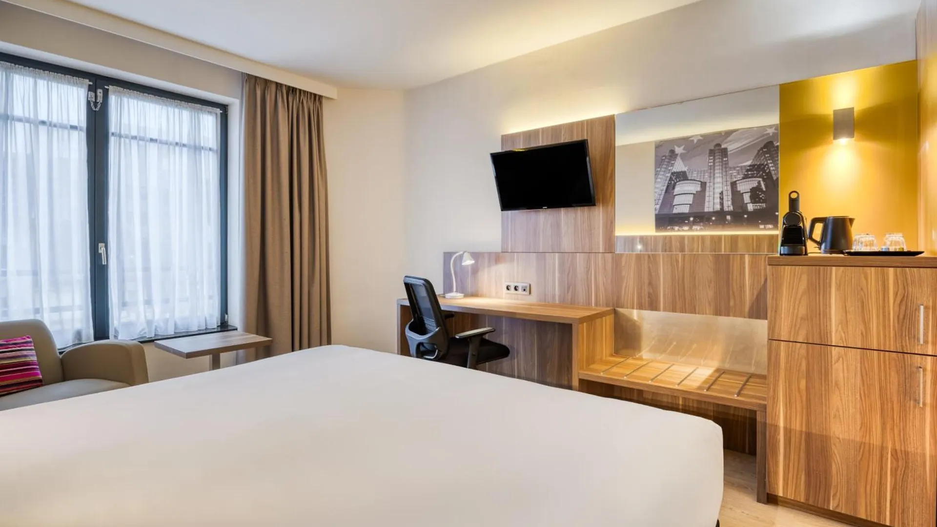 Holiday Inn Brussels Schuman, an IHG Hotel
